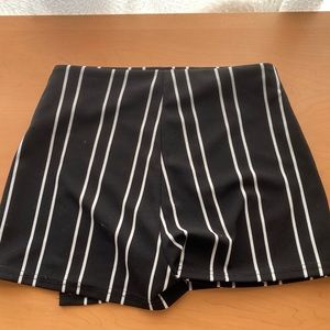 Black and White Short Skirt